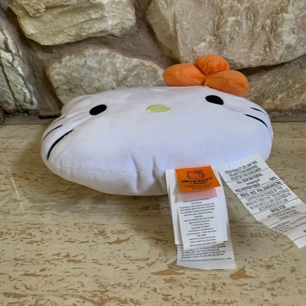 Nwt hello kitty face pillow